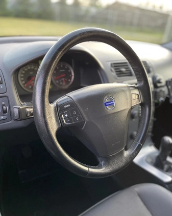 Volvo V50 cena 14900 przebieg: 250000, rok produkcji 2004 z Czarne małe 121